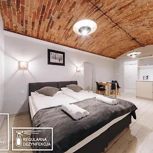 https://platan-apartments-ground-floor-studencka-25-street.krakowhotelspoland.com