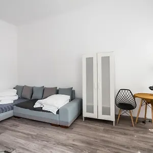 https://jacuzzi-jm-rooms-apartment-wawelofts.krakowhotelspoland.com